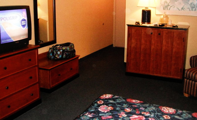 Days Inn & Suites by Wyndham - From Web